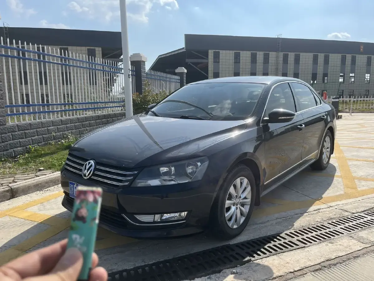 2013 Volkswagen Passat 1.4T 131HP L4 7DCT