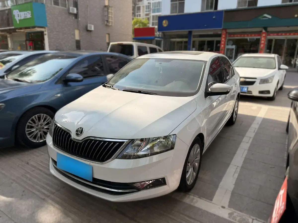 2018 Skoda Rapid 1.6L 110HP L4 6AT