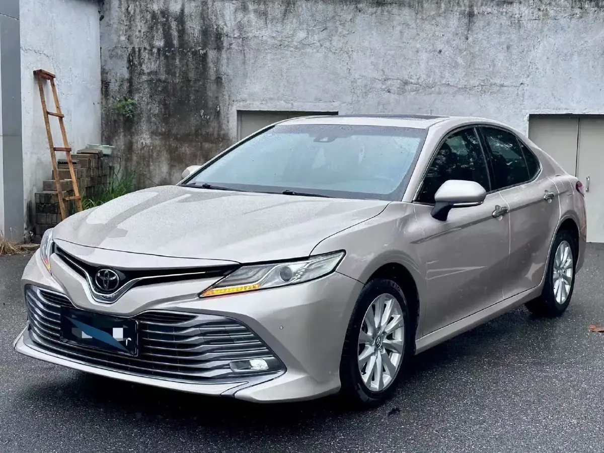 2018 Toyota Camry 2.0L 169HP L4 6AT