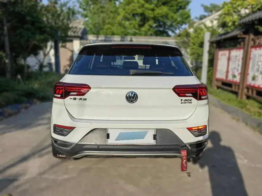 2018 Volkswagen T-Roc 1.4T 131HP L4 7DCT,autocango,china used car exporter,china ev exporter,chinese used car exporter,chinese used ev exporter
