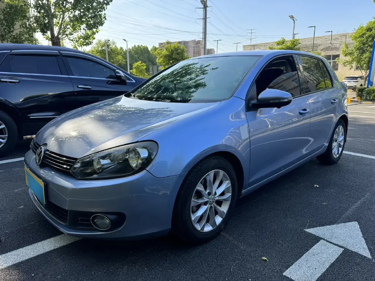 2010 Volkswagen Golf 1.4T 131HP L4 7DCT