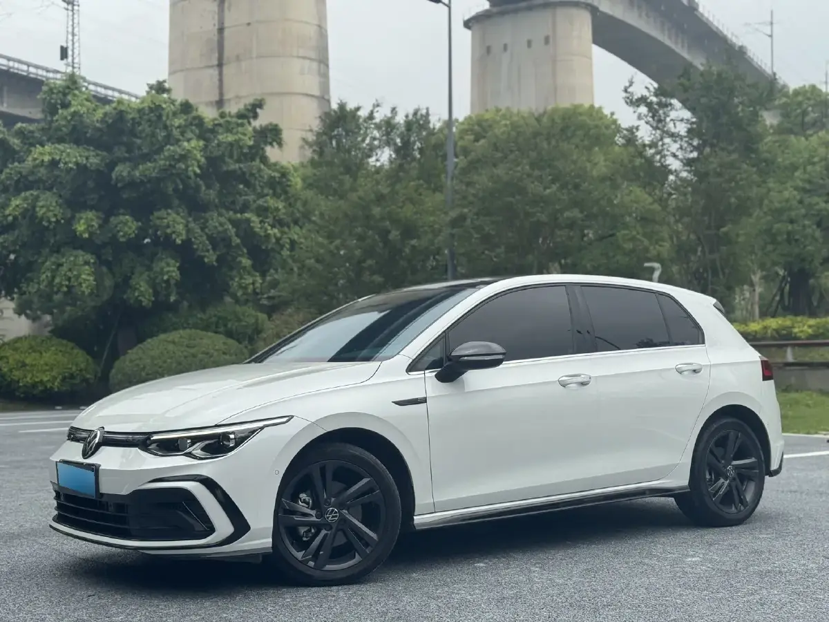 2023 Volkswagen Golf 1.4T 150HP L4 7DCT