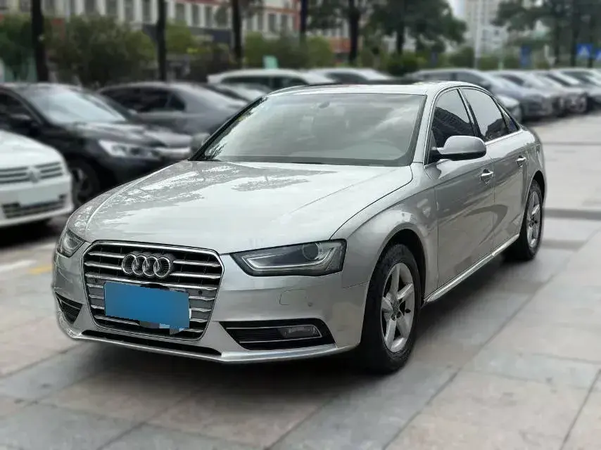 2015 Audi A4L 2.0T 180HP L4 CVT