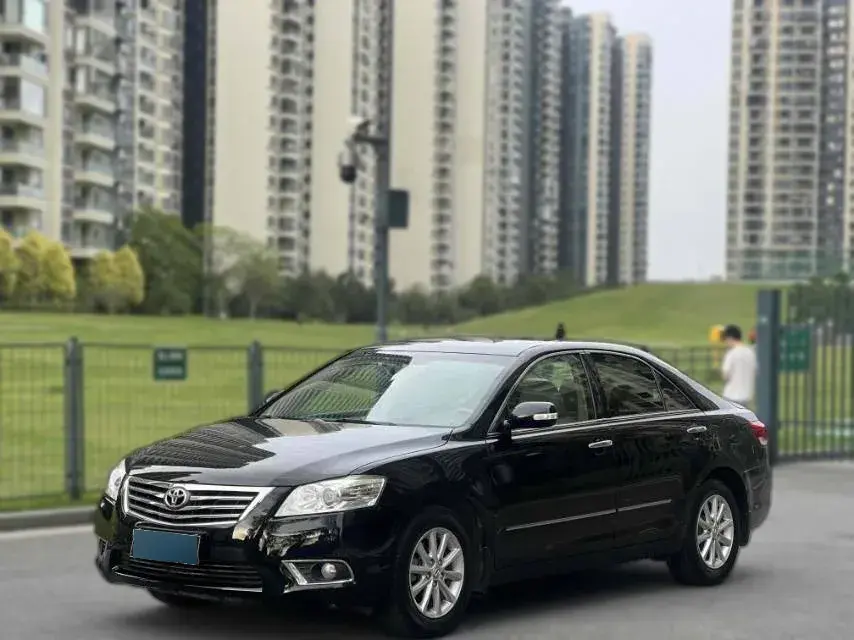 2011 Toyota Camry 2.0L 147HP L4 4AT