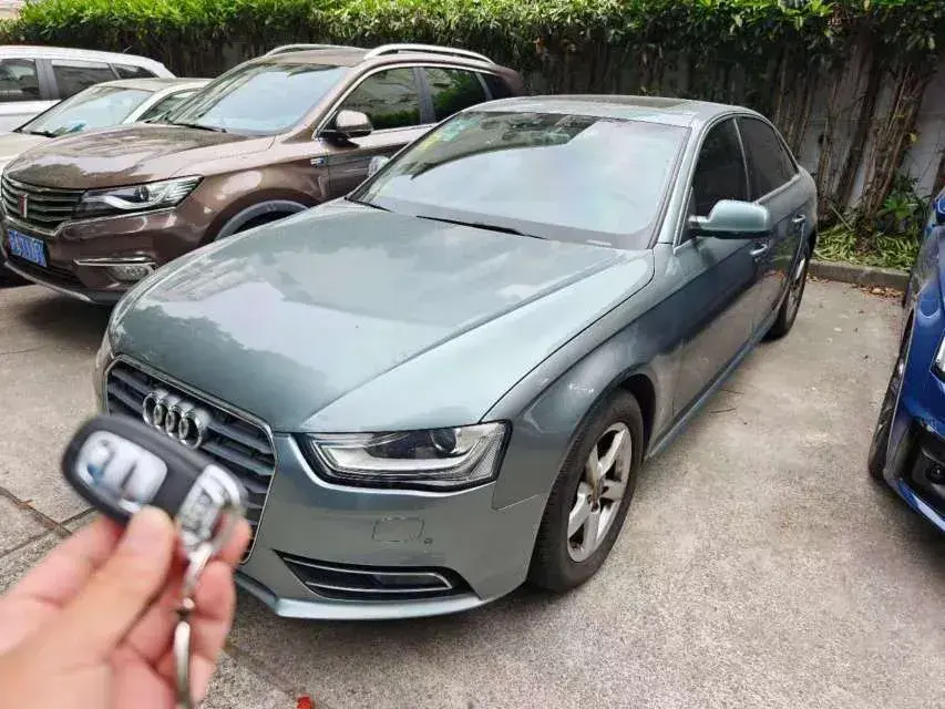 2013 Audi A4L 2.0T 180HP L4 CVT