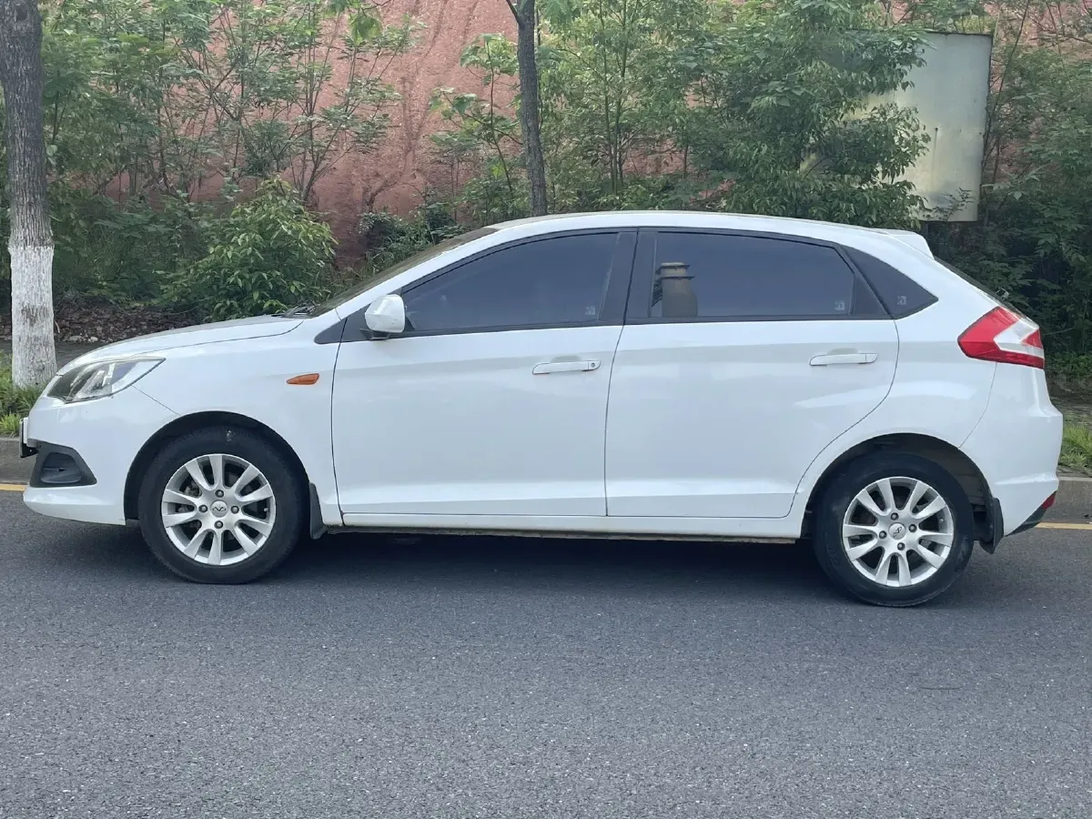2013 Chery Fulwin 2 1.5L 109HP L4 5AMT,autocango,china used car exporter,china ev exporter,chinese used car exporter,chinese used ev exporter