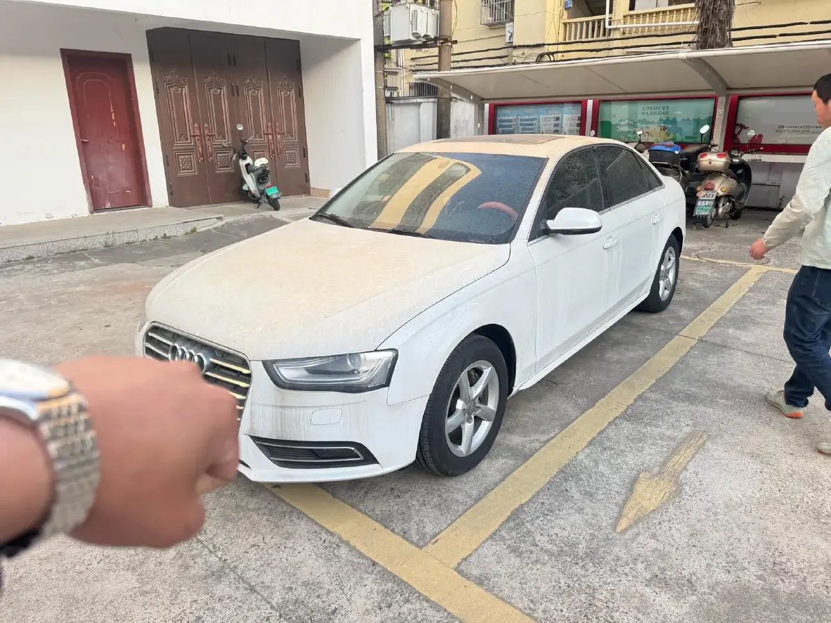 2013 Audi A4L 2.0T 180HP L4 CVT