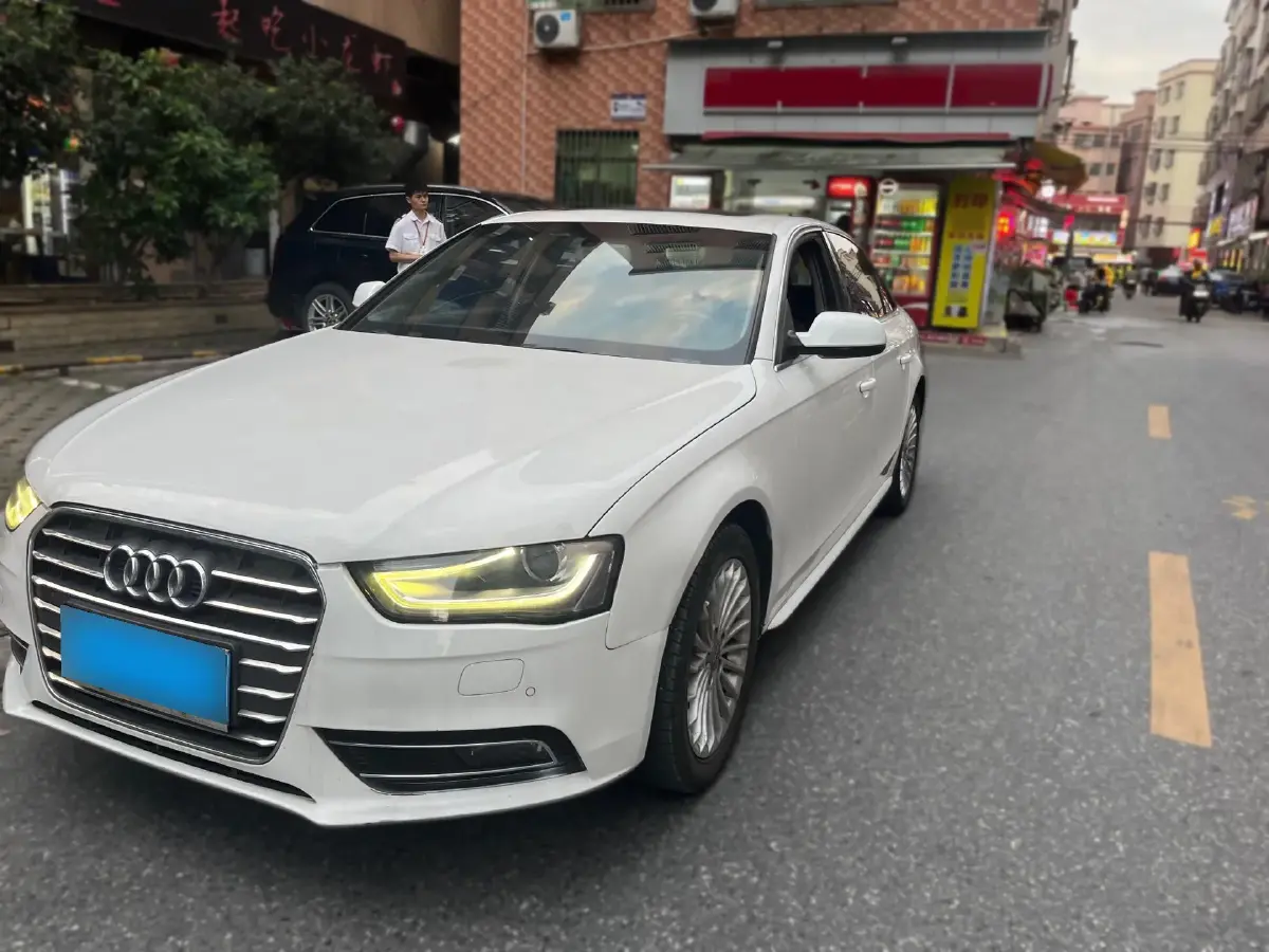 2013 Audi A4L 2.0T 180HP L4 CVT