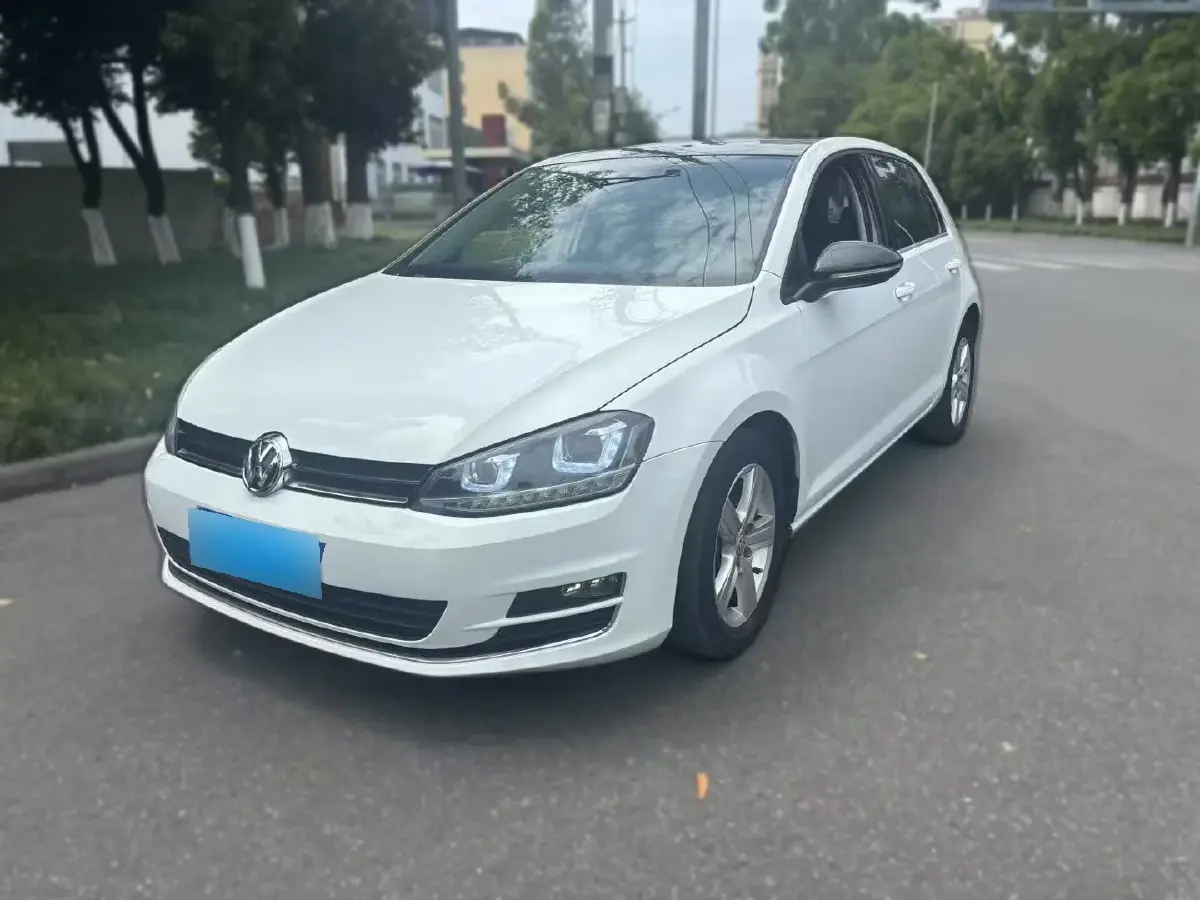 2015 Volkswagen Golf 1.4T 131HP L4 5MT