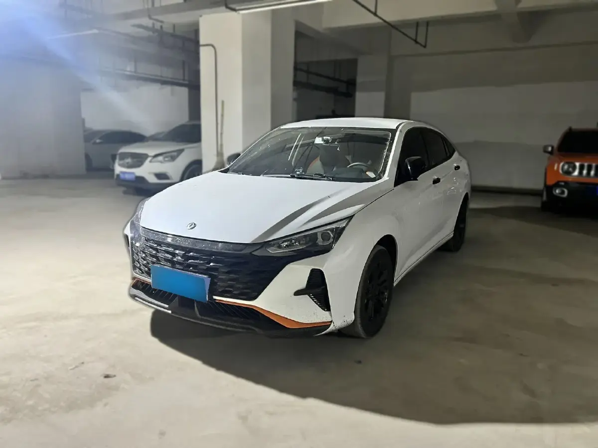 2023 DongFeng Aeolus YiXuan 1.5L 125HP L4 6DCT