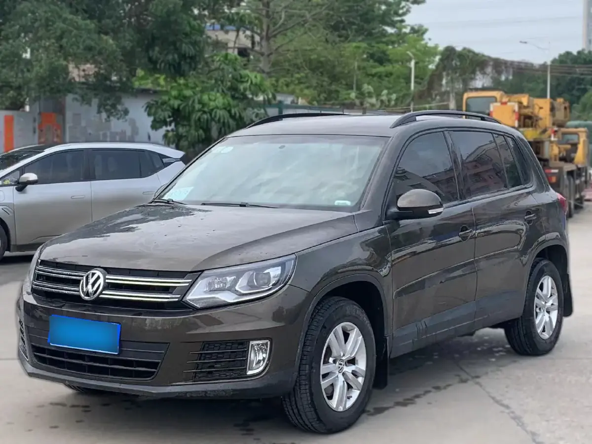 2015 Volkswagen Tiguan 1.8T 160HP L4 6MT
