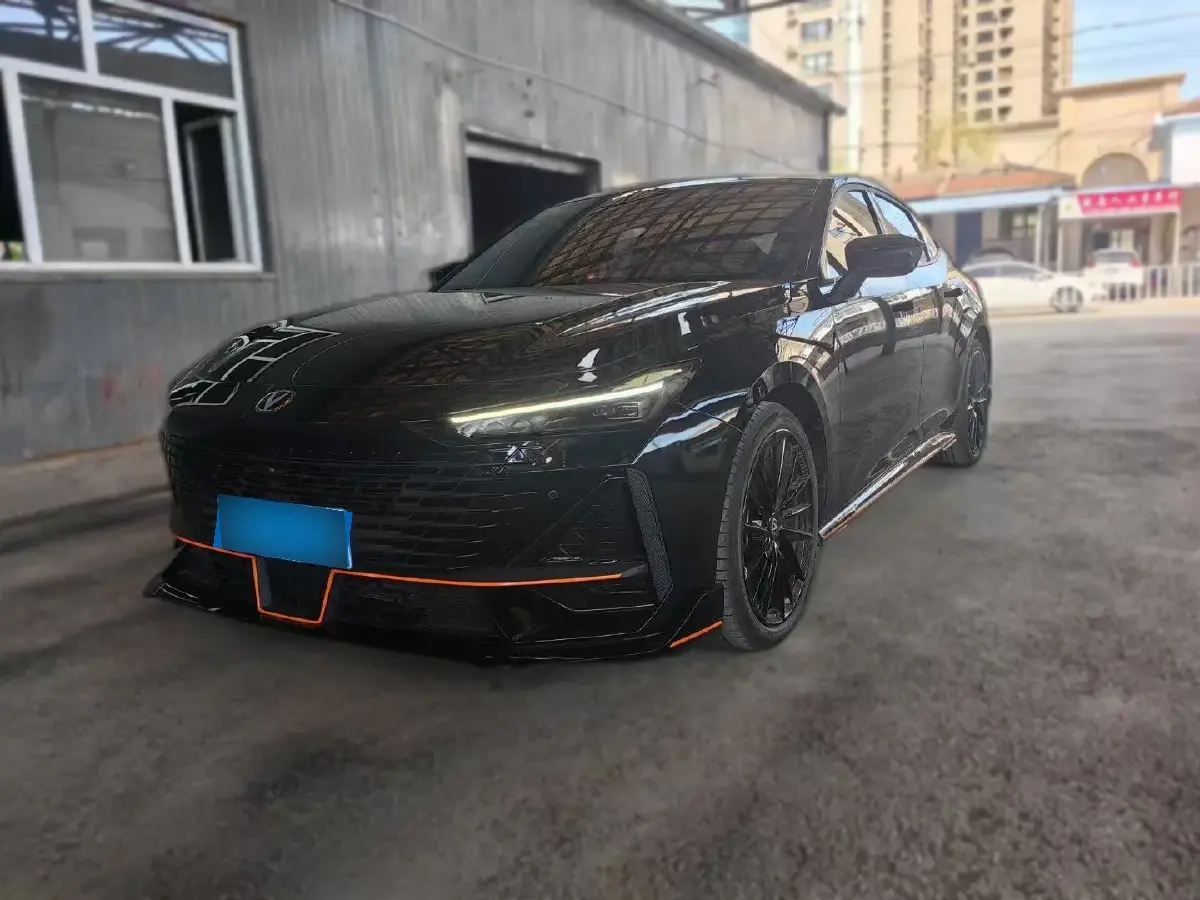 2023 ChangAn UNI-V 1.5T 188HP L4 7DCT