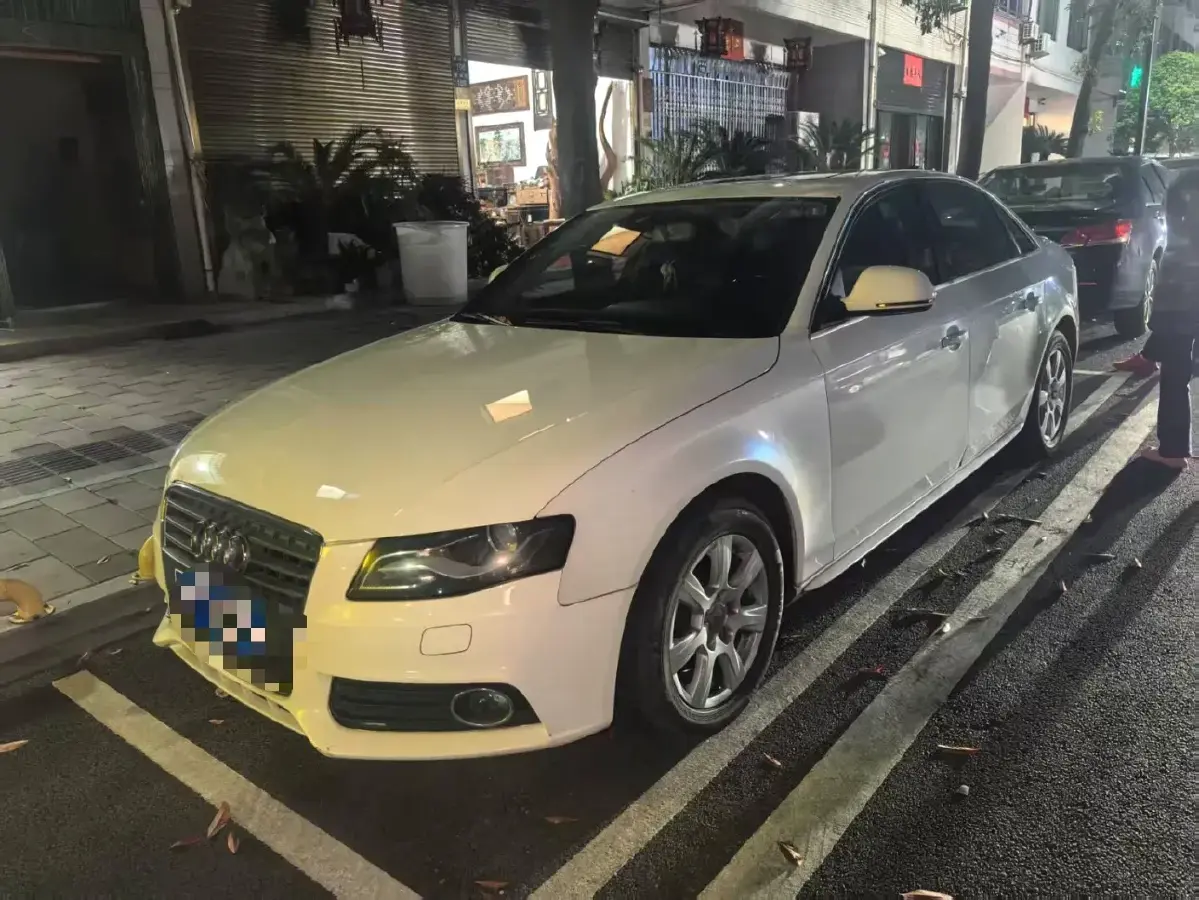 2012 Audi A4L 1.8T 160HP L4 6MT