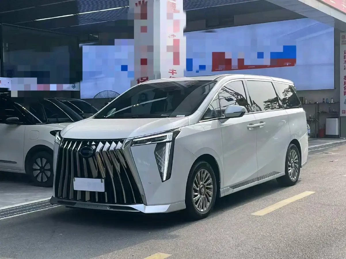 2025 GAC Trumpchi M8 2.0T 190HP L4 2DHT Hybrid