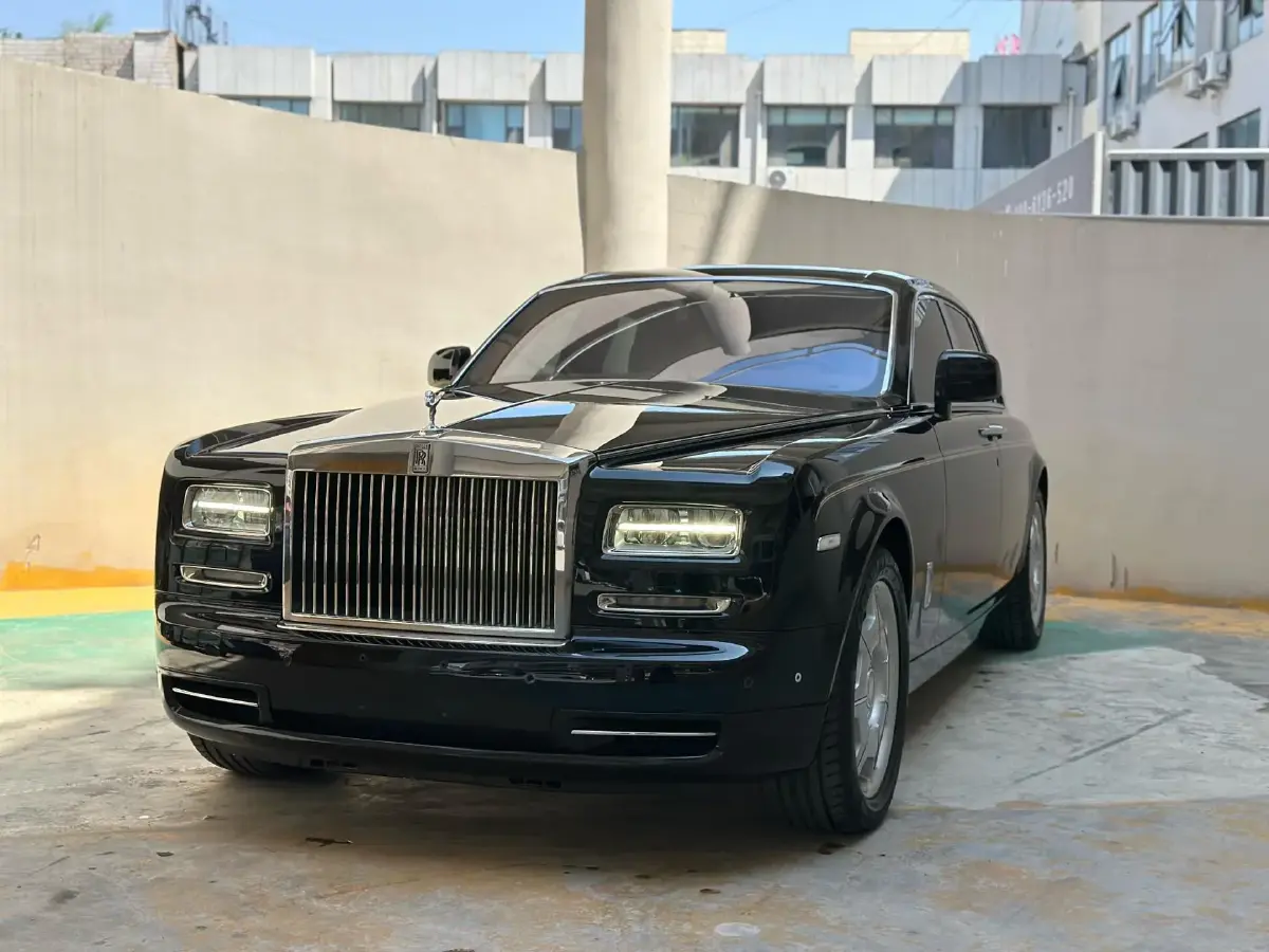 2013 Rolls-Royce Phantom 6.7L 460HP V12 8AT