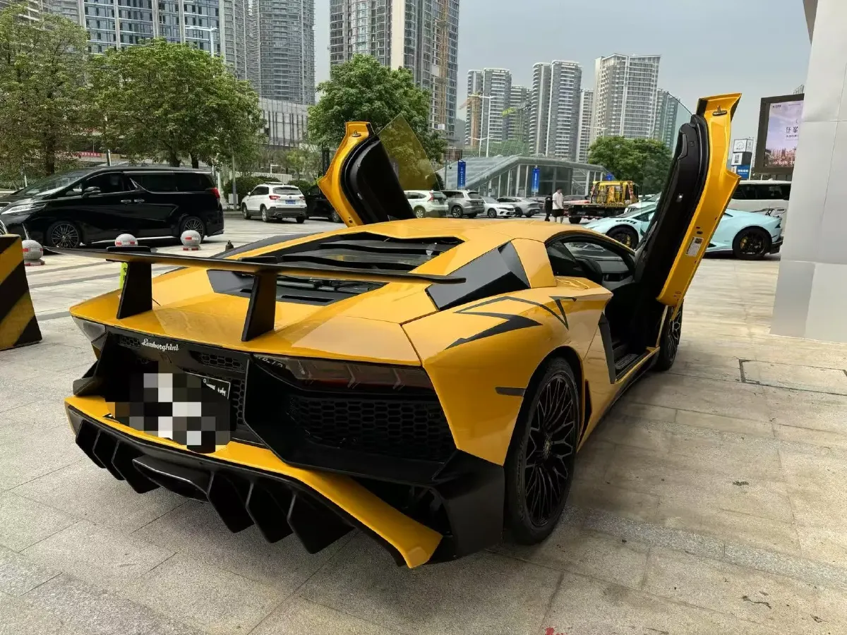 2011 Lamborghini Aventador 6.5L 700HP V12 7ISR,autocango,china used car exporter,china ev exporter,chinese used car exporter,chinese used ev exporter