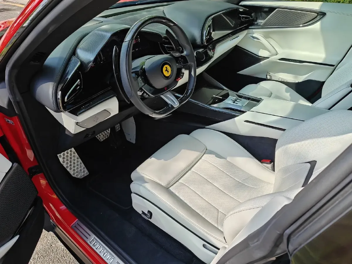 2023 Ferrari Purosangue 6.5L 725HP V12 8DCT,autocango,china used car exporter,china ev exporter,chinese used car exporter,chinese used ev exporter