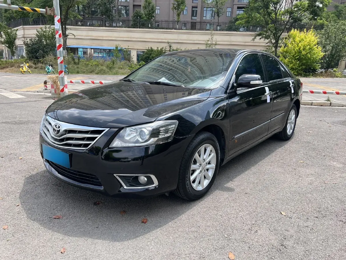 2013 Toyota Camry 2.0L 147HP L4 4AT