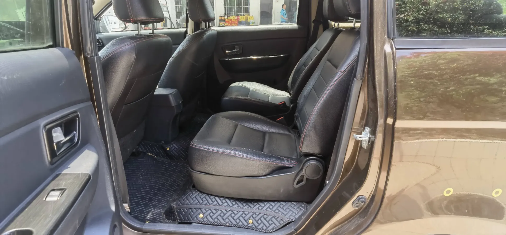 2015 LiFan LeTu 1.2L 84HP L4 5MT,autocango,china used car exporter,china ev exporter,chinese used car exporter,chinese used ev exporter