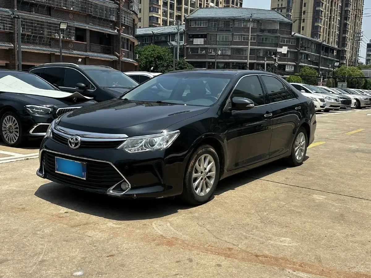2016 Toyota Camry 2.0L 167HP L4 6AT