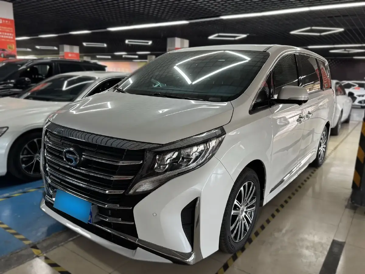 2021 GAC Trumpchi M8 2.0T 252HP L4 8AT