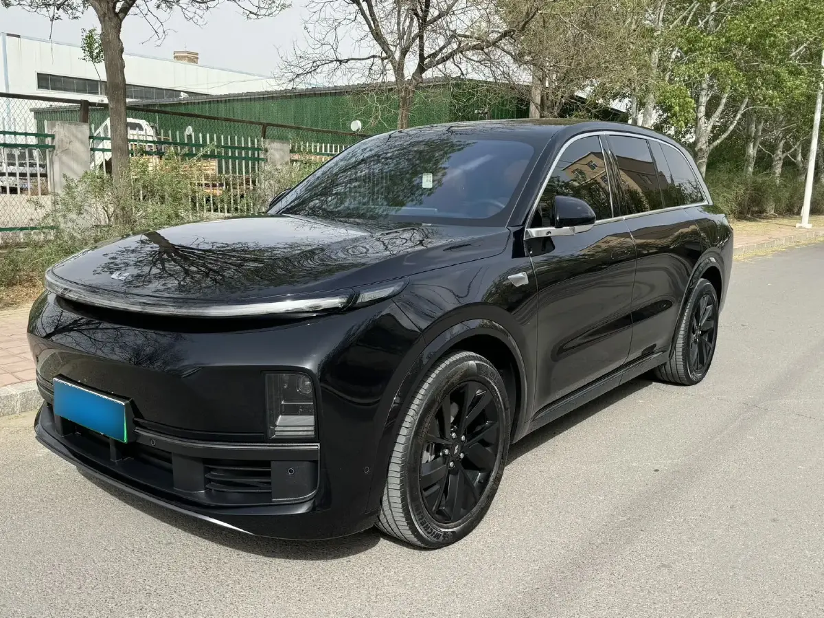 2023 Li L8 Range Extended 154HP REEV 40.9KWH