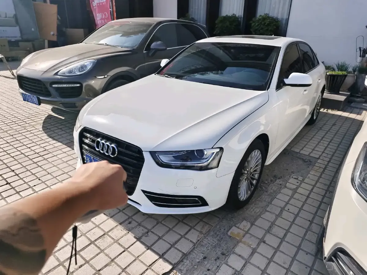 2015 Audi A4L 2.0T 180HP L4 CVT