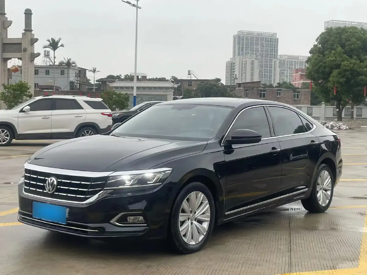 2020 Volkswagen Passat 2.0T 186HP L4 7DCT