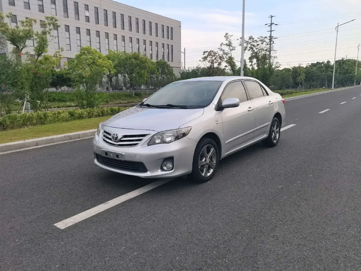 2012 Toyota Corolla 1.8L 140HP L4 CVT