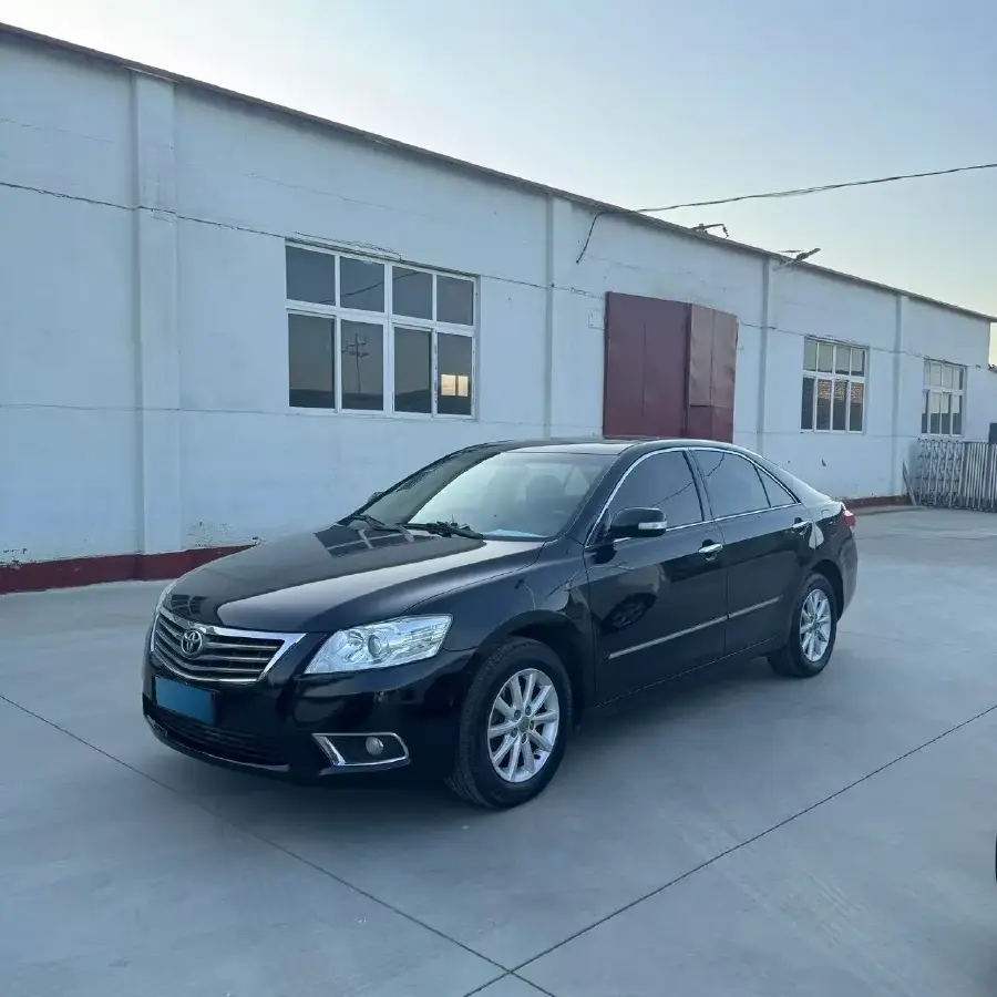 2011 Toyota Camry 2.0L 147HP L4 4AT