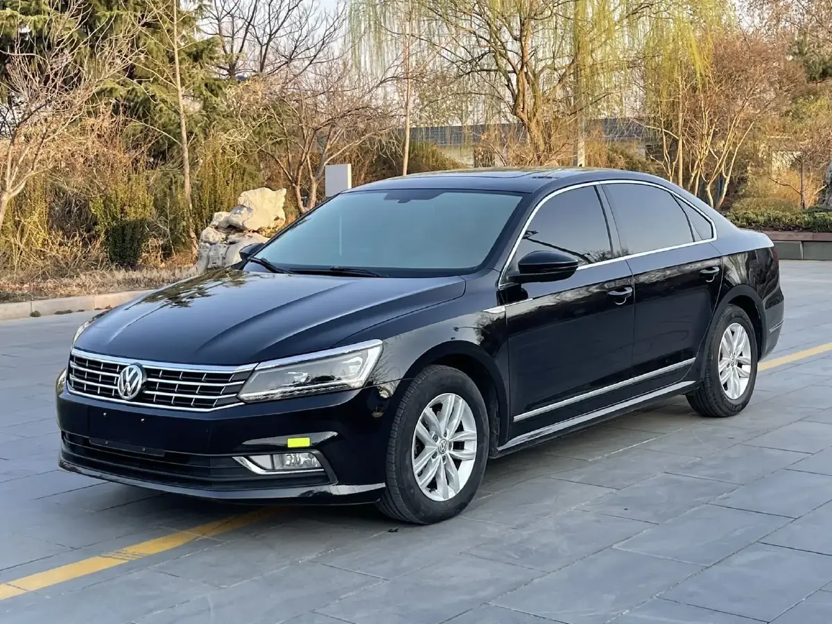2016 Volkswagen Passat 1.8T 180HP L4 7DCT