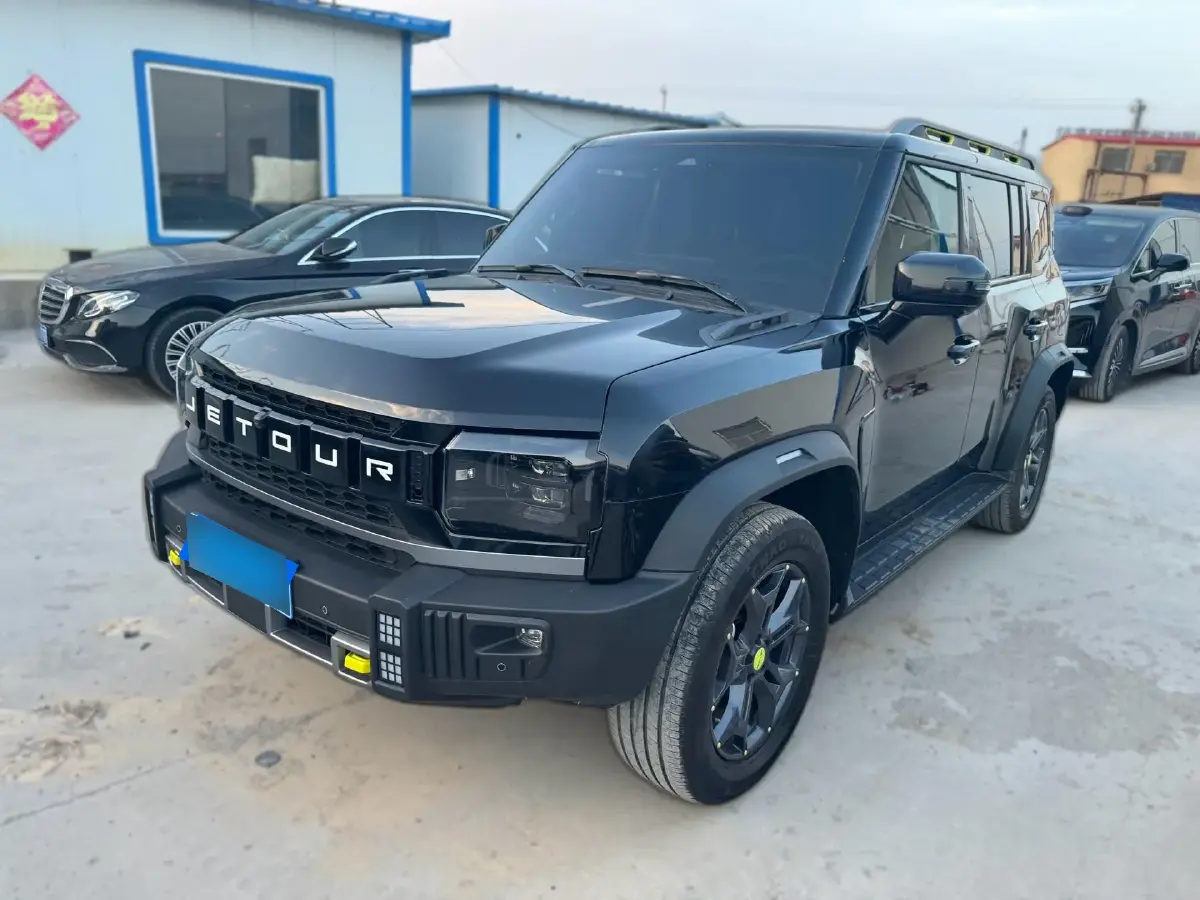 2023 Jetour Traveller 2.0T 254HP L4 8AT