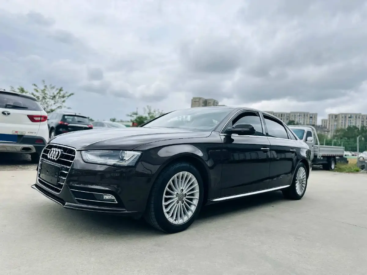 2015 Audi A4L 2.0T 180HP L4 CVT