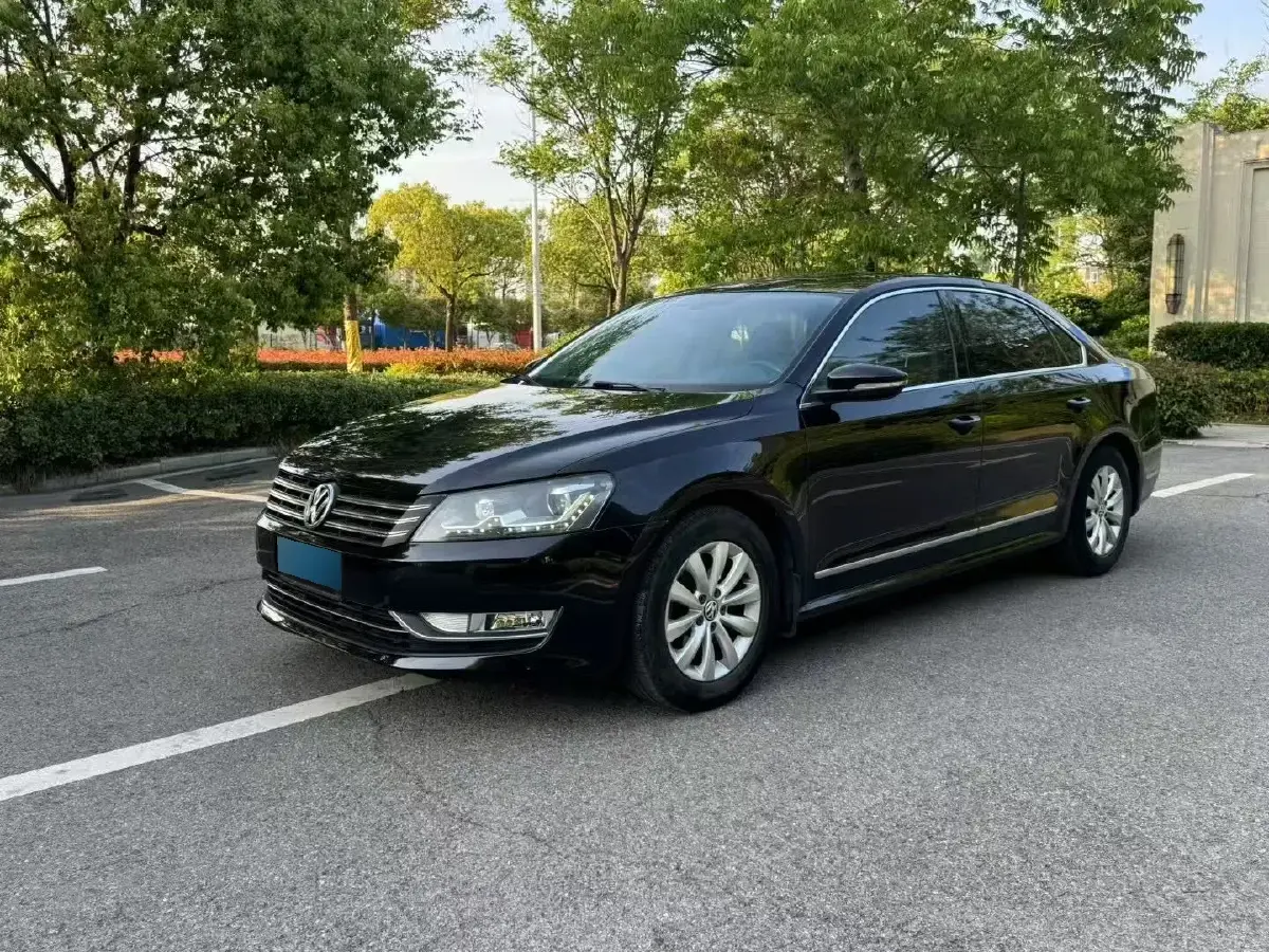 2013 Volkswagen Passat 1.8T 160HP L4 7DCT