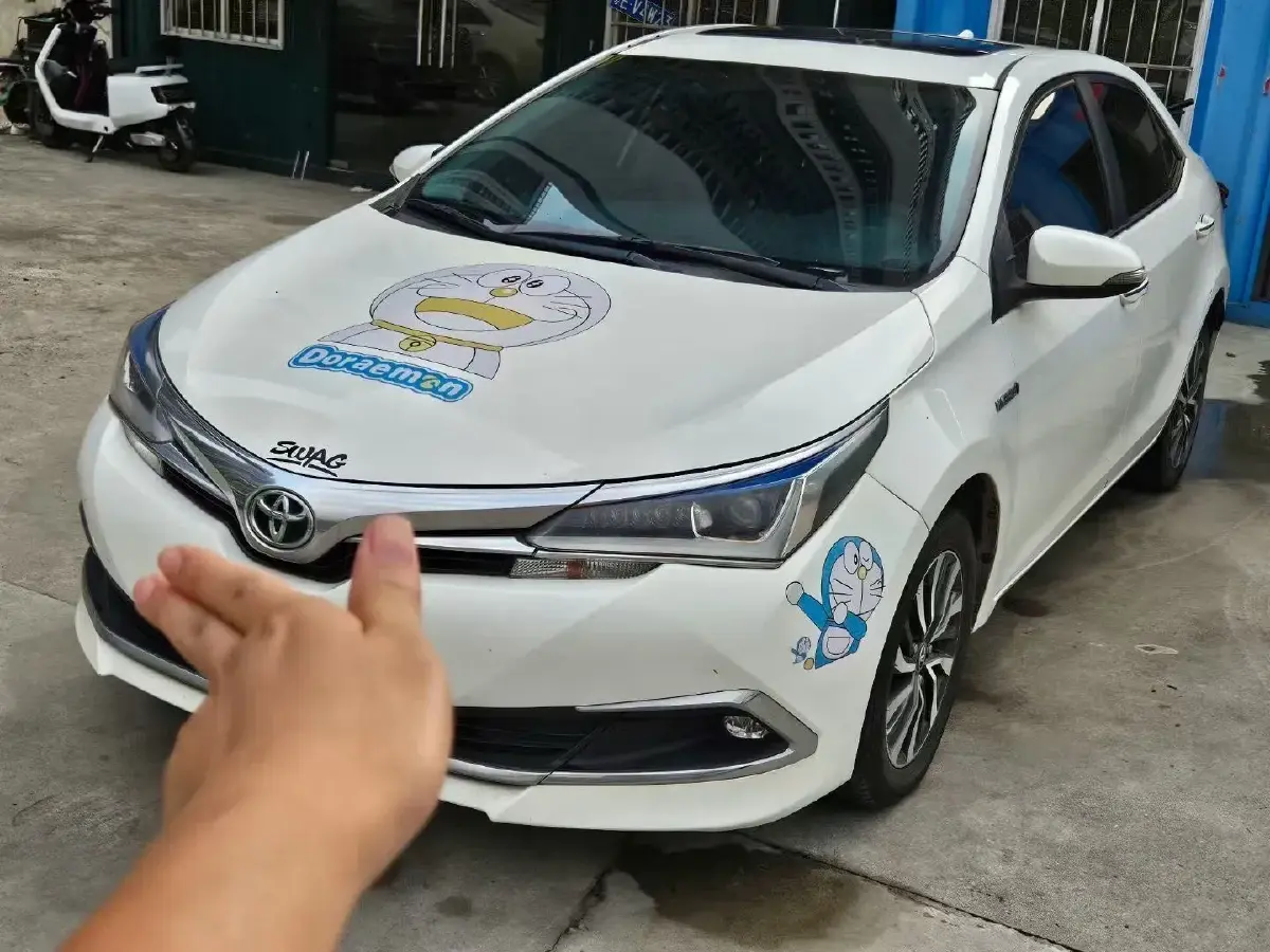 2017 Toyota Corolla 1.8L 99HP L4 E-CVT Hybrid