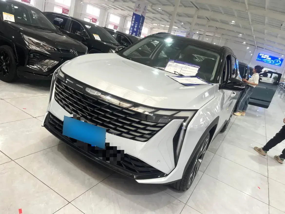 2024 Geely StarRay 1.5T 181HP L4 7DCT