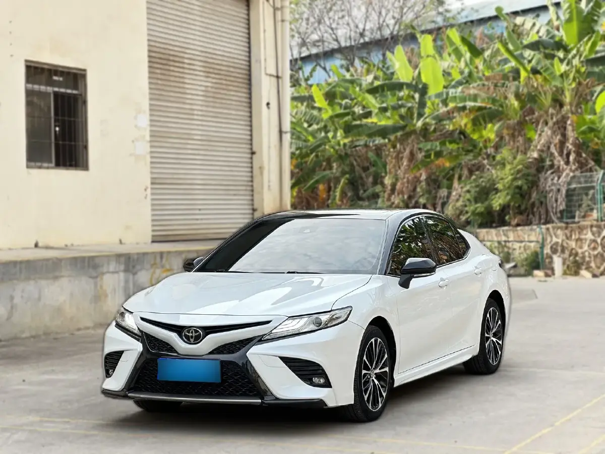 2018 Toyota Camry 2.0L 169HP L4 6AT