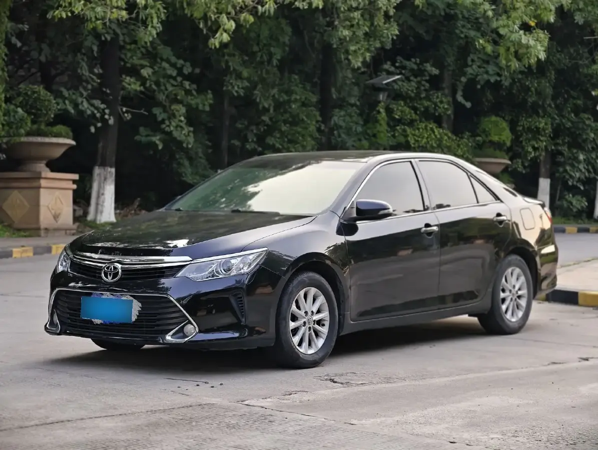 2016 Toyota Camry 2.0L 167HP L4 6AT
