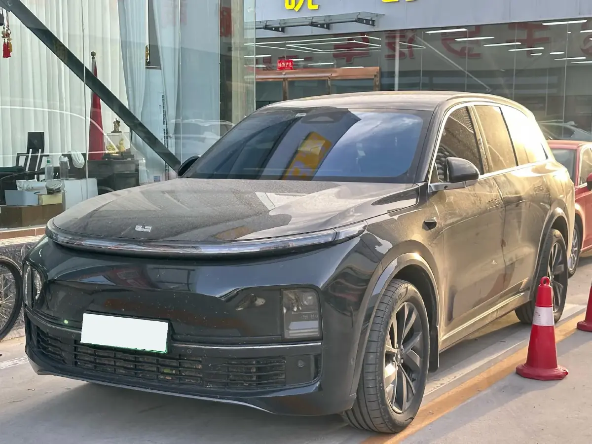 2023 Li L8 Range Extended 154HP REEV 40.9KWH