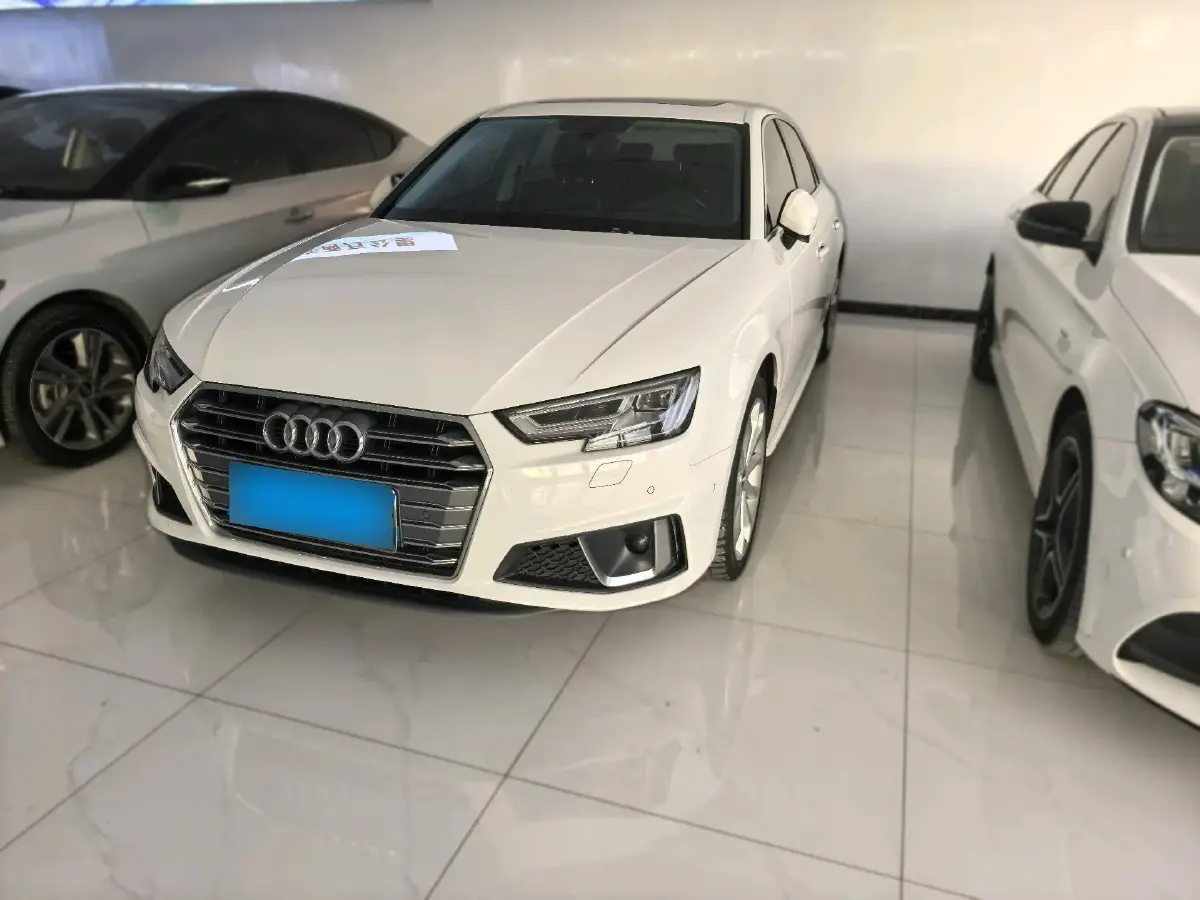 2019 Audi A4L 2.0T 190HP L4 7DCT