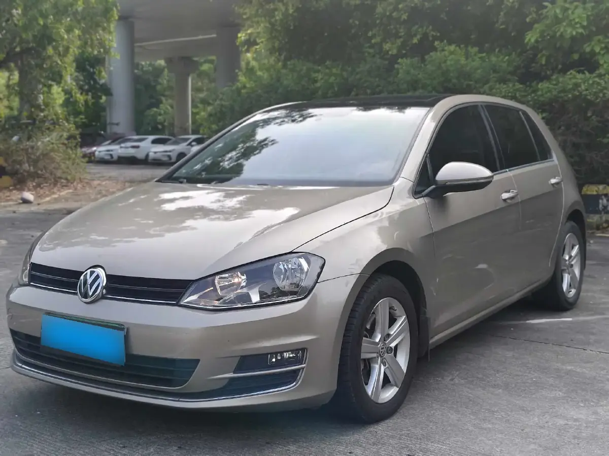 2014 Volkswagen Golf 1.4T 131HP L4 7DCT