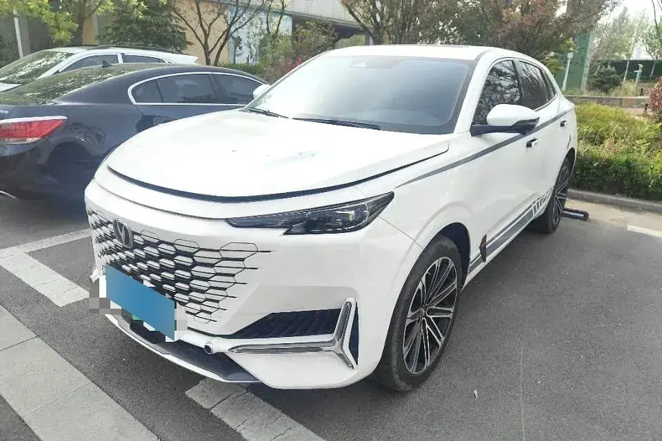 2022 ChangAn UNI-K iDD 1.5T 170HP L4 6TCT PHEV 30.74KWH