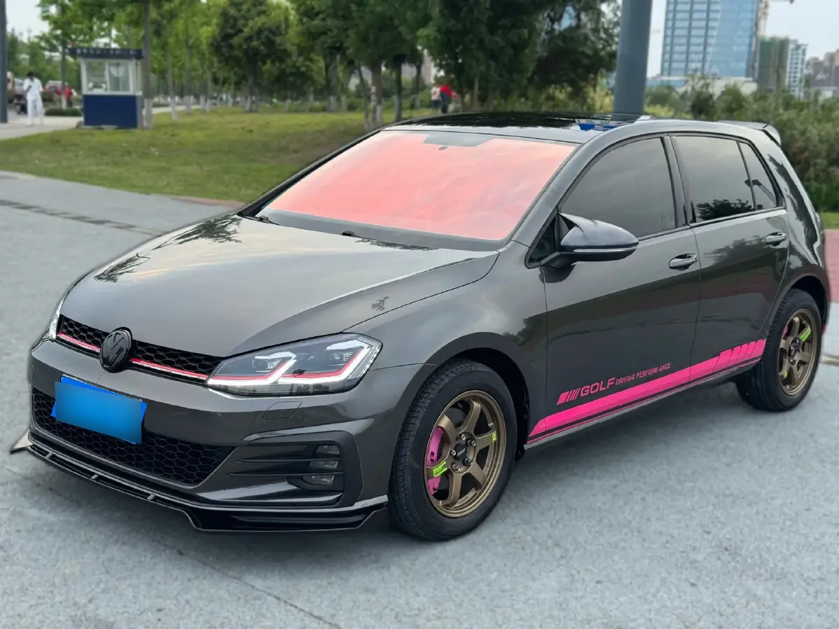 2014 Volkswagen Golf 1.4T 131HP L4 7DCT