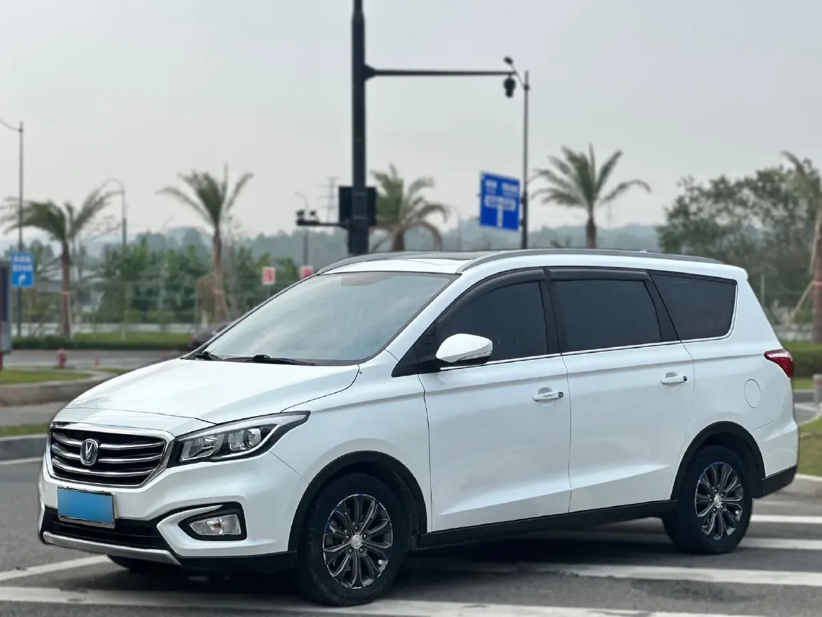 2017 ChangAn Linmax 1.6L 125HP L4 5MT,autocango,china used car exporter,china ev exporter,chinese used car exporter,chinese used ev exporter