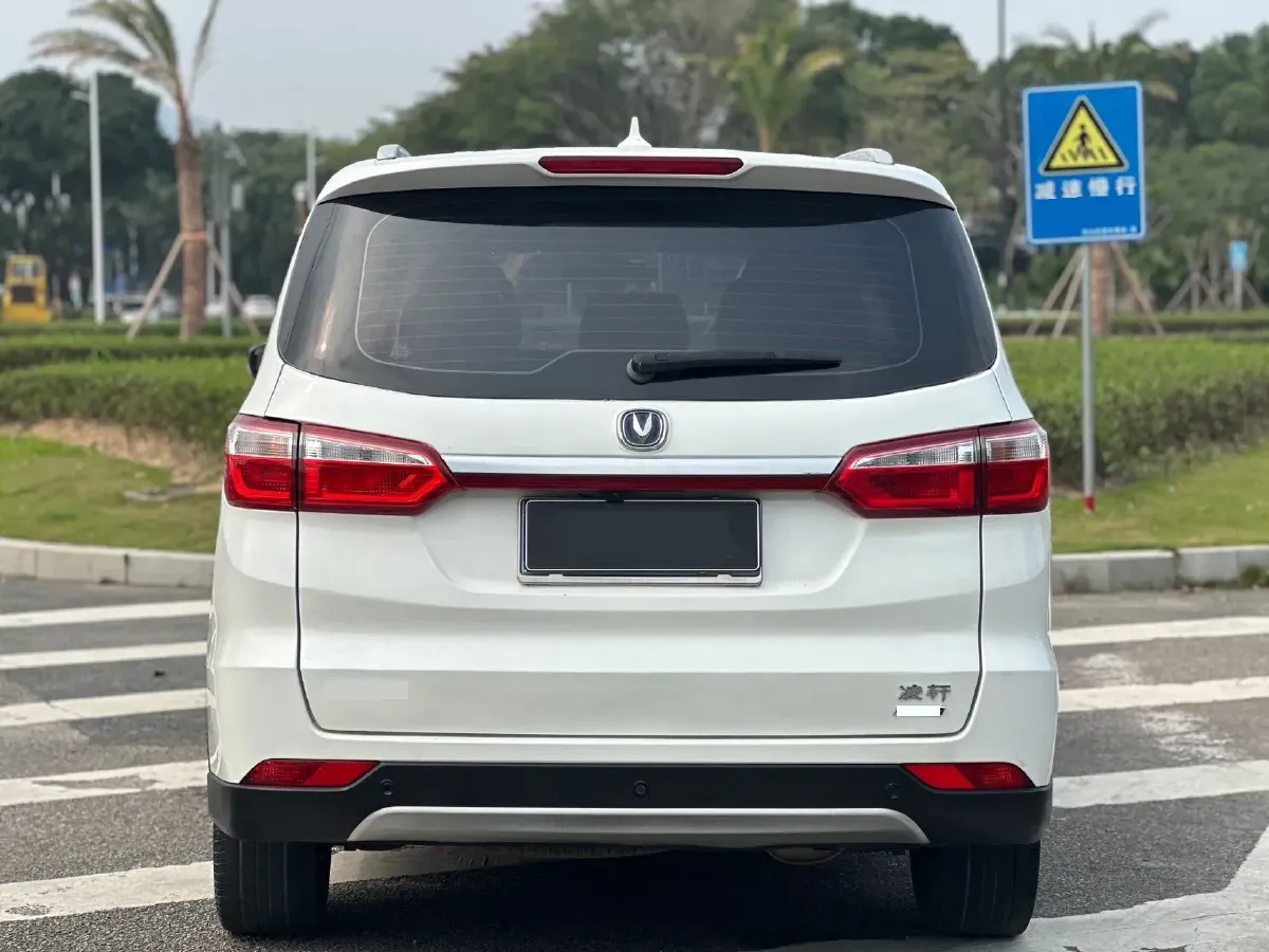 2017 ChangAn Linmax 1.6L 125HP L4 5MT,autocango,china used car exporter,china ev exporter,chinese used car exporter,chinese used ev exporter