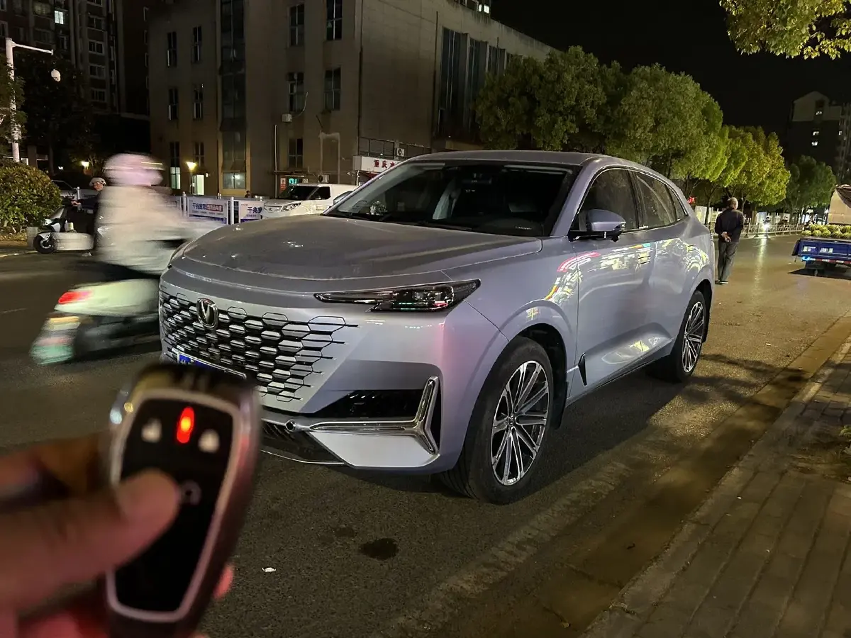 2021 ChangAn UNI-K 2.0T 233HP L4 8AT