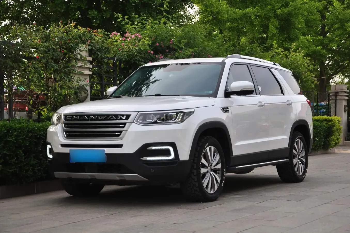 2017 ChangAn CS95 2.0T 233HP L4 6AT