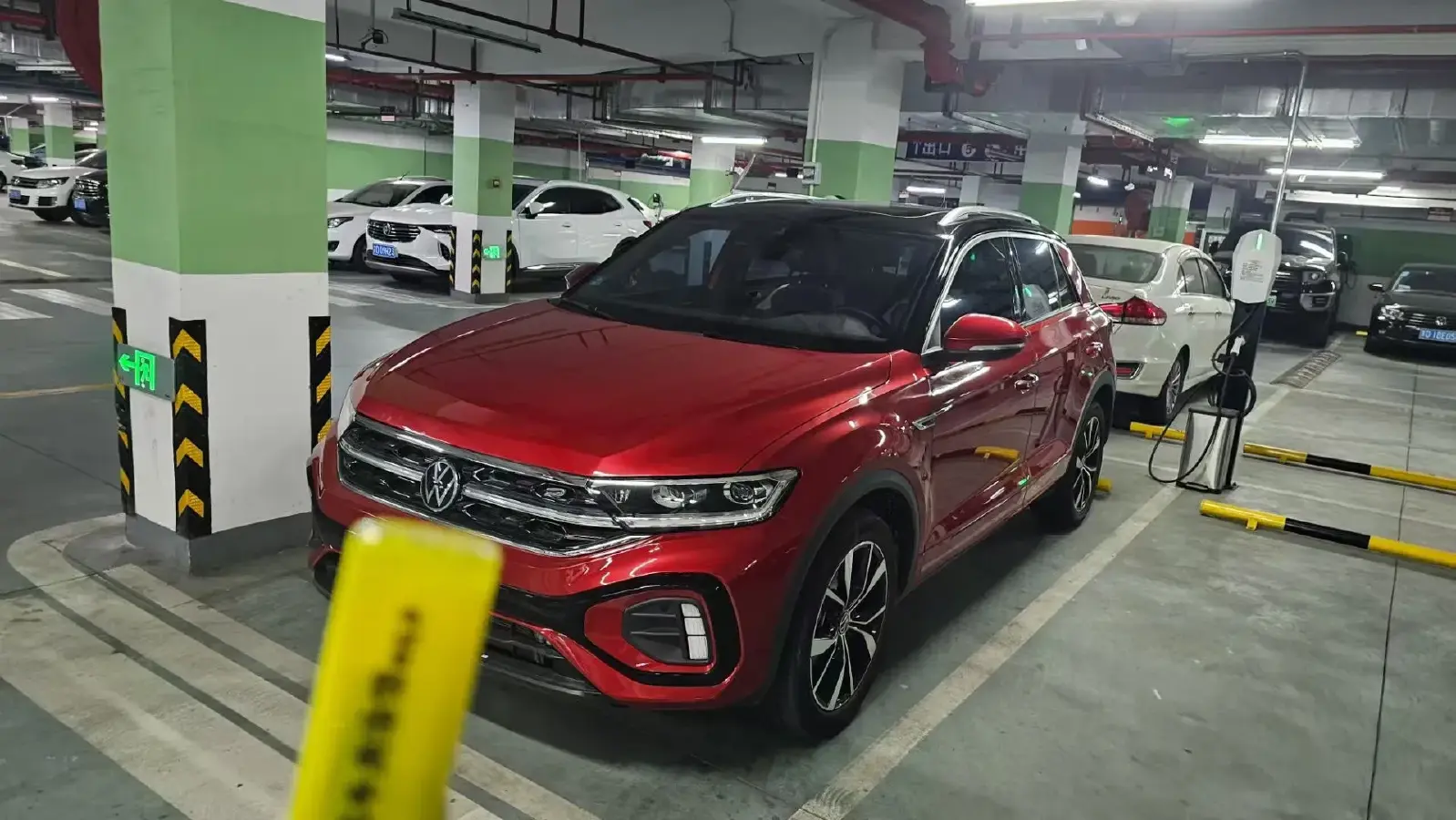 2023 Volkswagen T-Roc 1.5T 160HP L4 7DCT