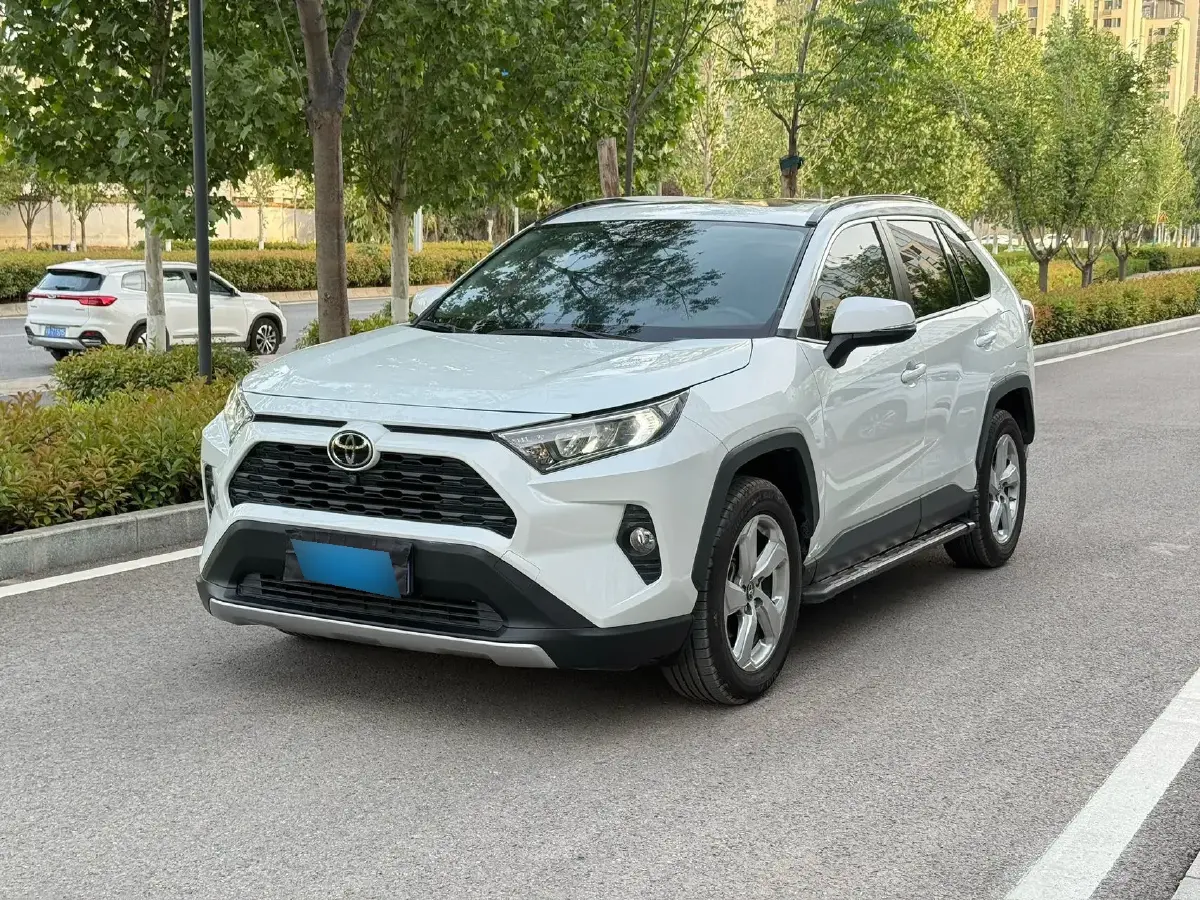 2021 Toyota RAV4 2.0L 171HP L4 CVT