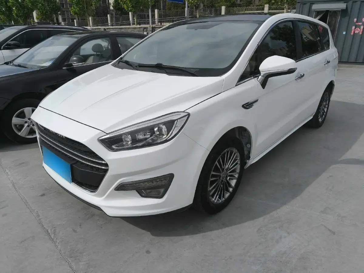 2017 LiFan XuanLang 2.0L 141HP L4 CVT